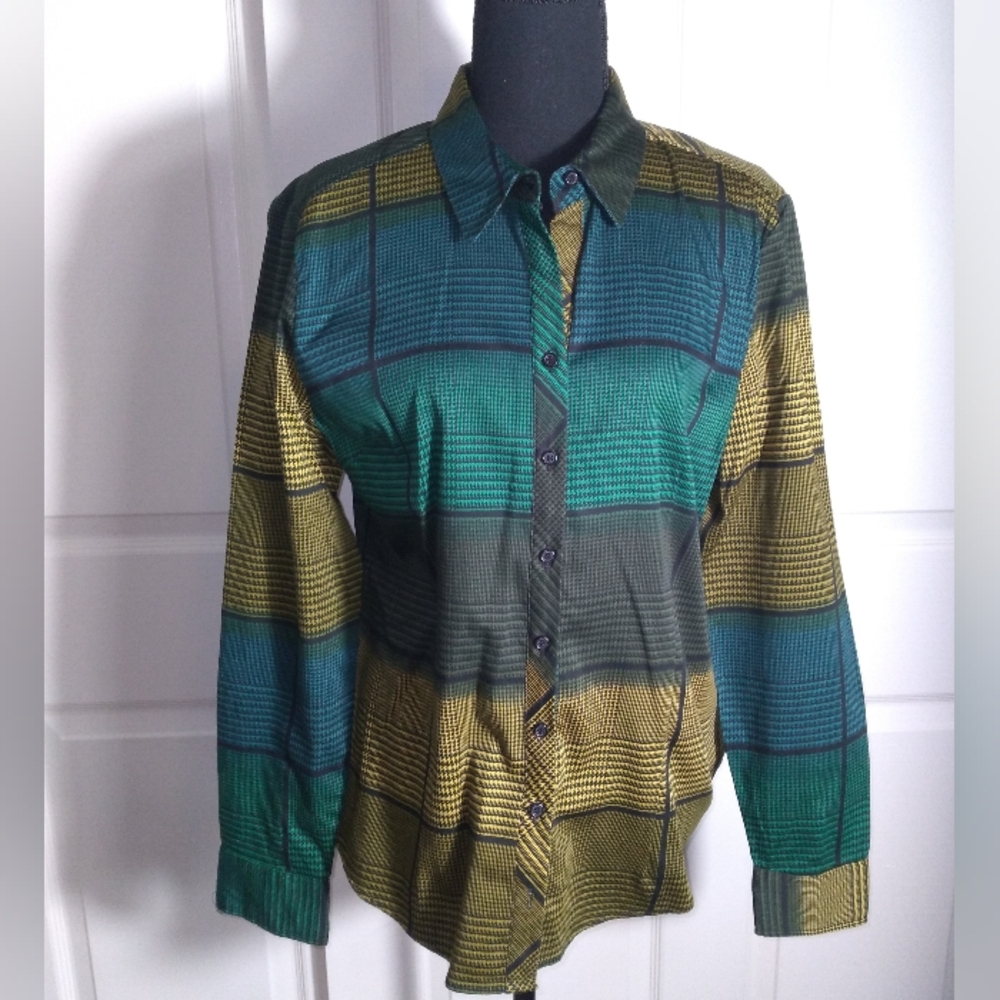 7TH AVENUE DESIGN STUDIO Womans Plaid Button-Up Shirt in Green and Yellow- L
